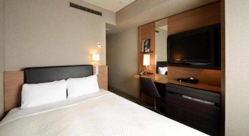 Unizo Yodoyabashi Hotel 3*